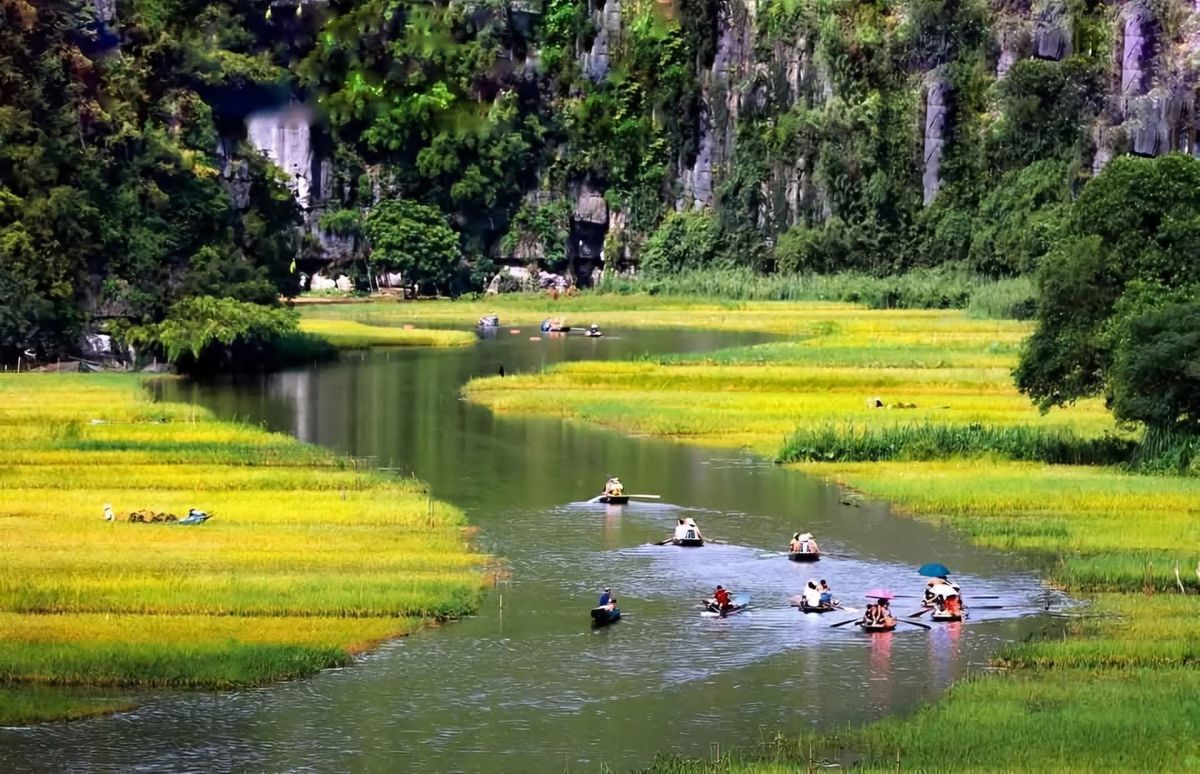 DU LỊCH NINH BÌNH TRONG NGÀY - GÓI DELUXE